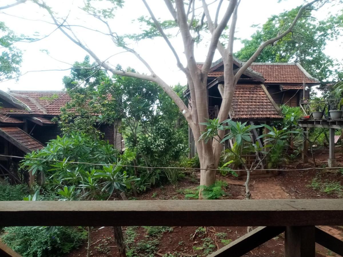 Quiet Garden View Lodge&Trekking Banlung Exterior photo